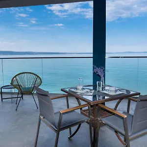 https://beachfront-apartmants-zanic.splithotels.org